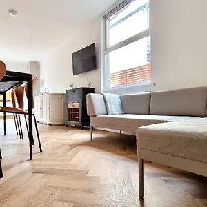 Apartment Moorland House By Switchback, Cardiff